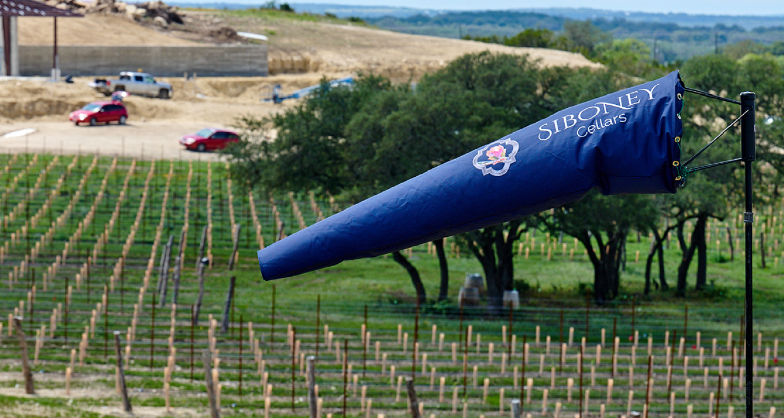 Custom Printed Full Color Heavy Duty Windsock for Farm and Vineyard Waterproof Fire retardant UV Resistant