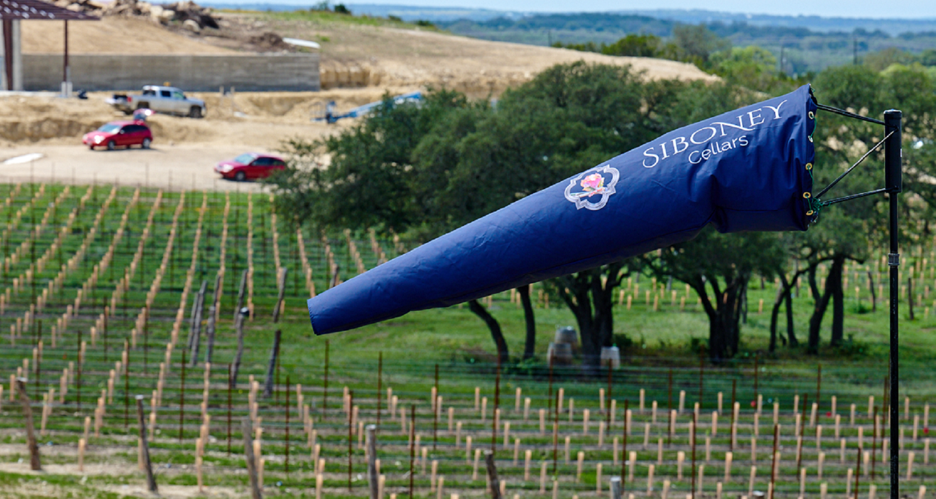 Custom Printed Full Color Heavy Duty Windsock for Farm and Vineyard Waterproof Fire retardant UV Resistant